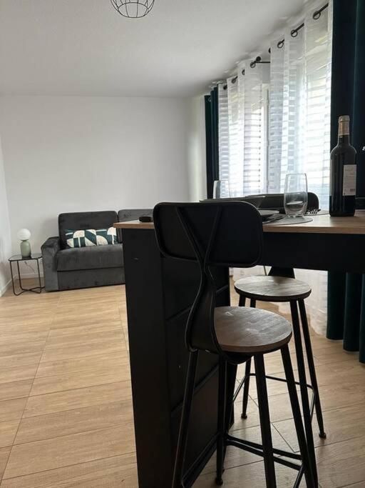Apartment Cosy Moderne Chaleureux Equipe Proche Tram *