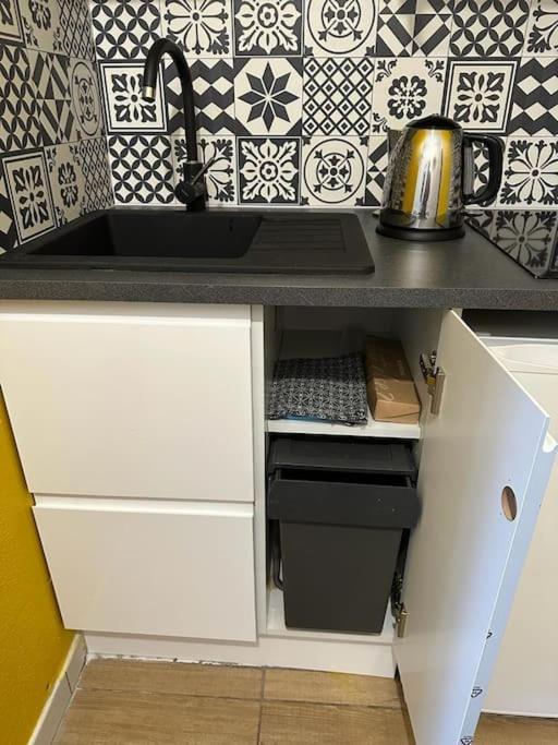 Cosy Moderne Chaleureux Equipe Proche Tram Apartment *